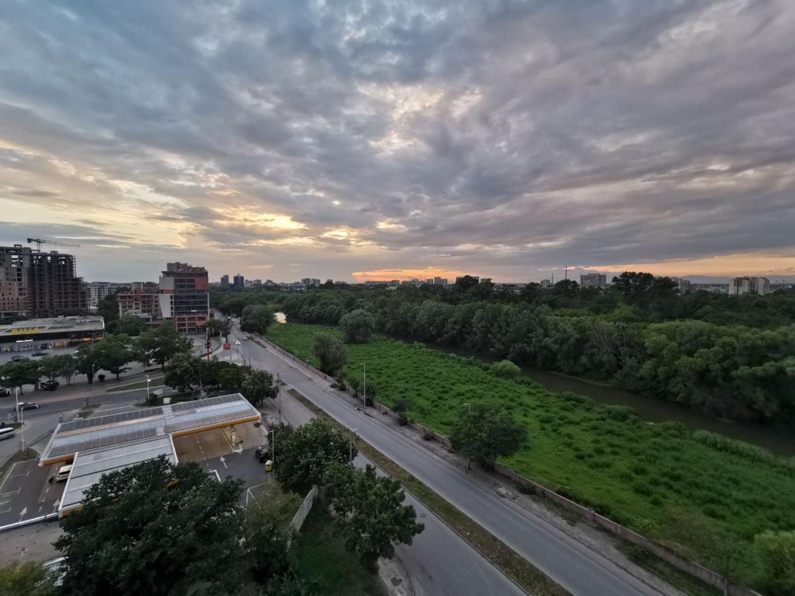 Riverview Plovdiv Buitenkant foto